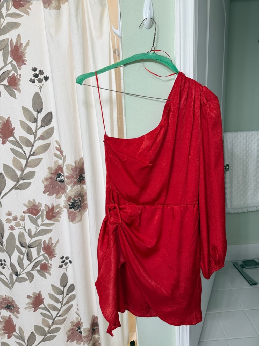 Vici Red One-Shoulder Mini Dress with Bow Accent